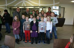 20131215 Volksschulkinder mit unserem BO Friedrich Buschmann